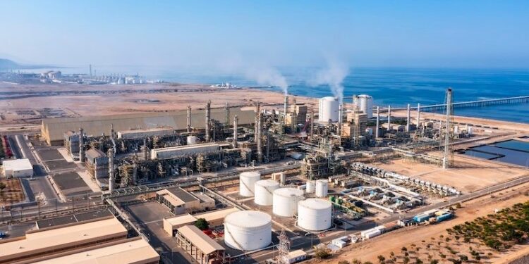 Oman’s GDP Projected to Reach $102 Billion in 2025