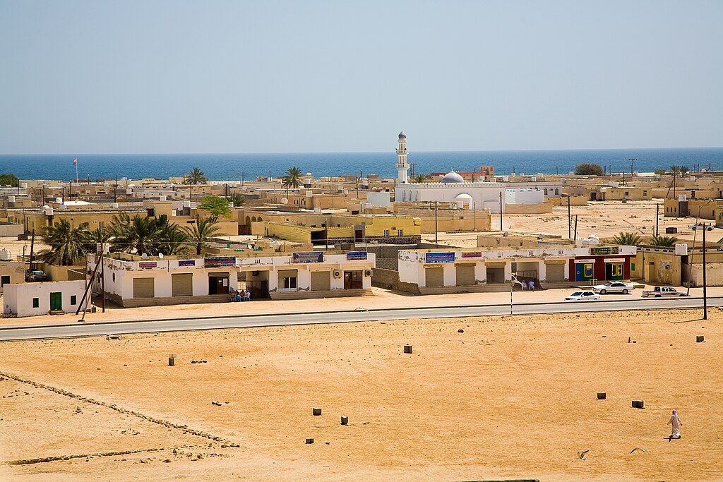 Oman Lifts Project Spending 37% in H1 2025 Despite Revenue Drop